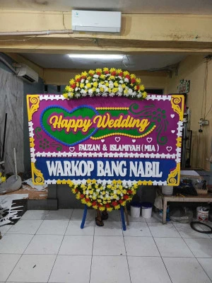 Papan Bunga di Ngreco Kandat